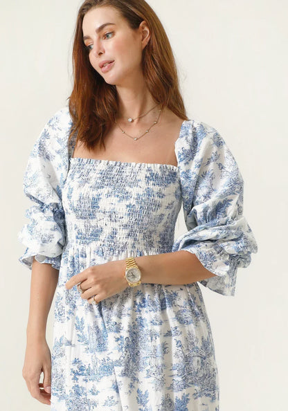 Beautifully Crafted Dress in a Classic Style