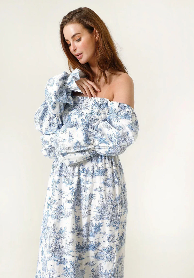 Beautifully Crafted Dress in a Classic Style