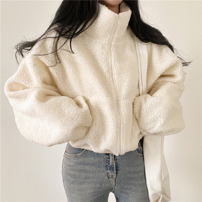 Effortlessly Elegant Jacket with a Timeless Design