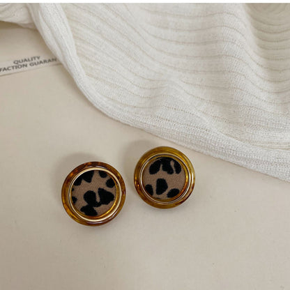 Hurmaava Korvarengas jokaiseen tilaisuuteen