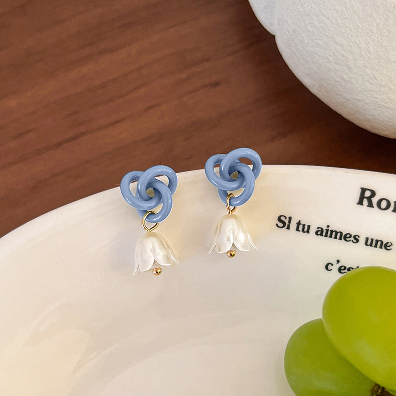 Klassinen Korvarengas ajattomalla viehätyksellä