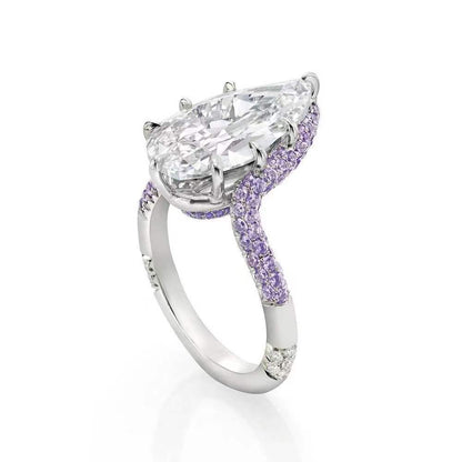 Klassinen Sormus ajattomalla viehätyksellä