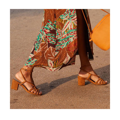 Klassiset Ortopediset Sandaalit Ajattomalla Tyylillä