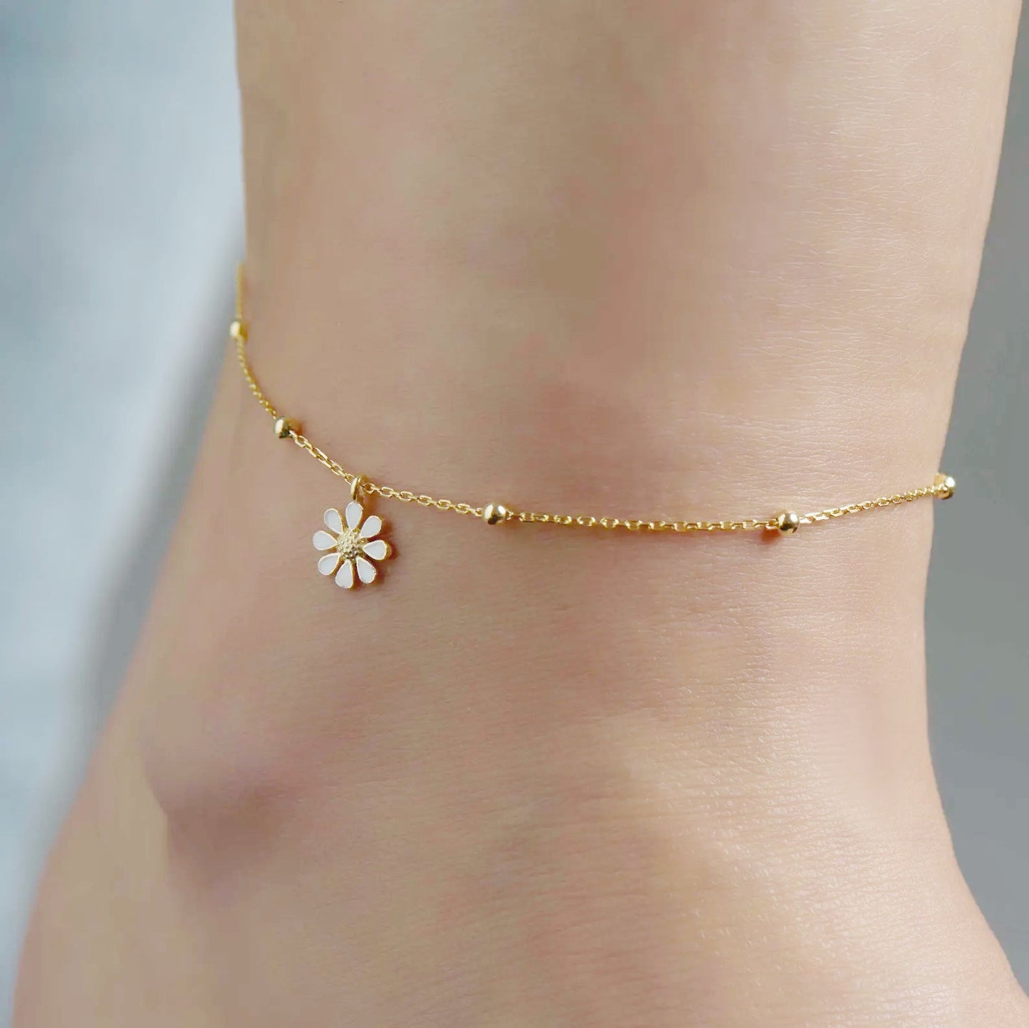 Herkkä käsityö Kulta Koru