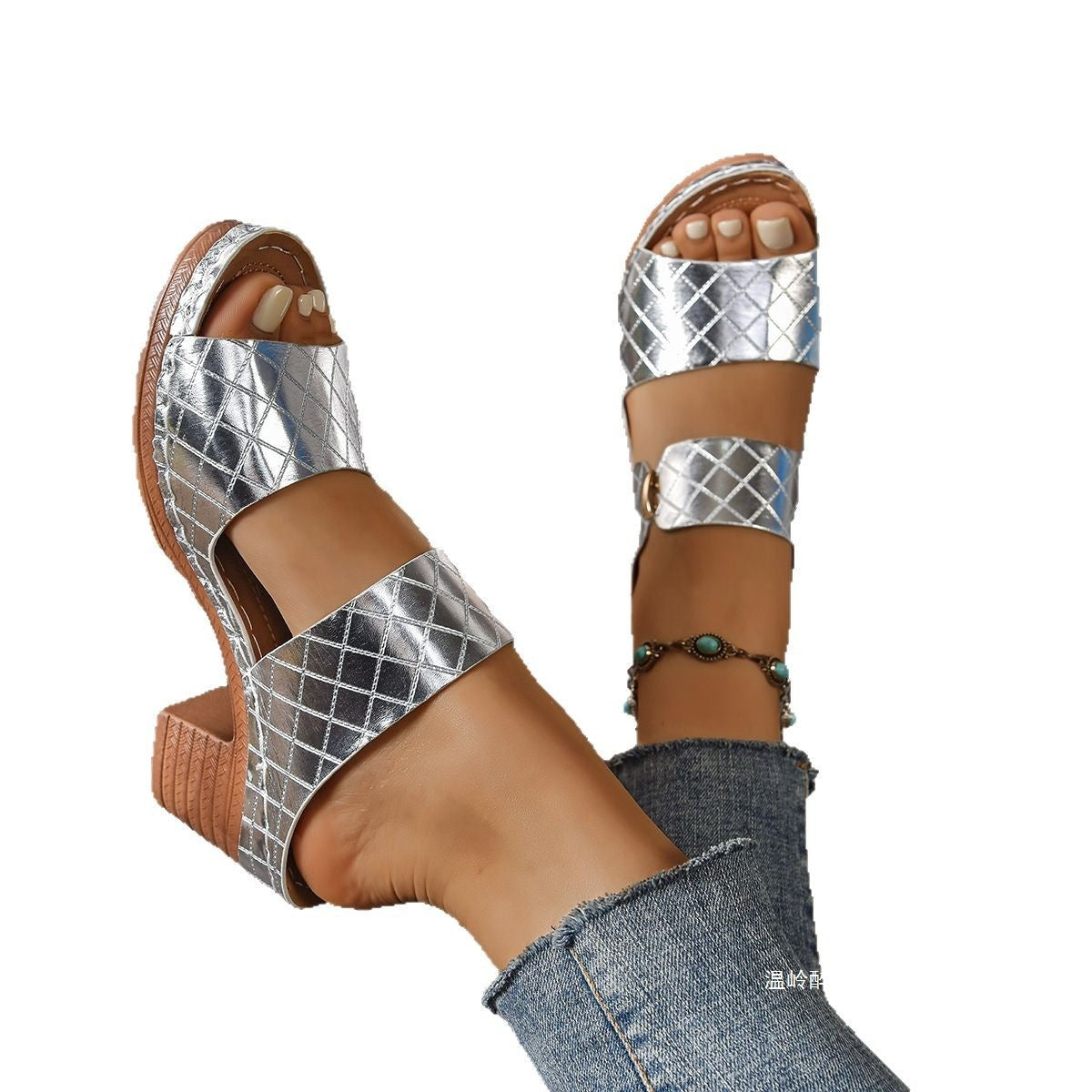 Tyylikkäät Ortopediset Sandaalit Ainutlaatuisella Muotoilulla