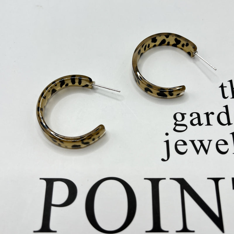 Elegantti Korvarengas jokaiseen tilaisuuteen