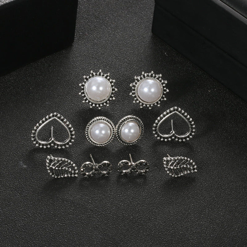 Klassinen Helmi Korusetti ajattomalla viehätyksellä