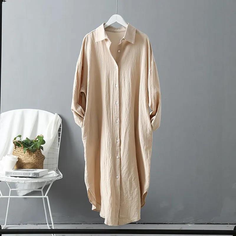 Classic Vintage Shirt with a Flattering Fit