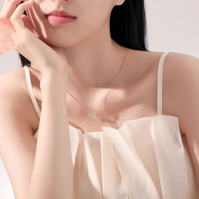 Hurmaava Kaulakoru jokaiseen tilaisuuteen