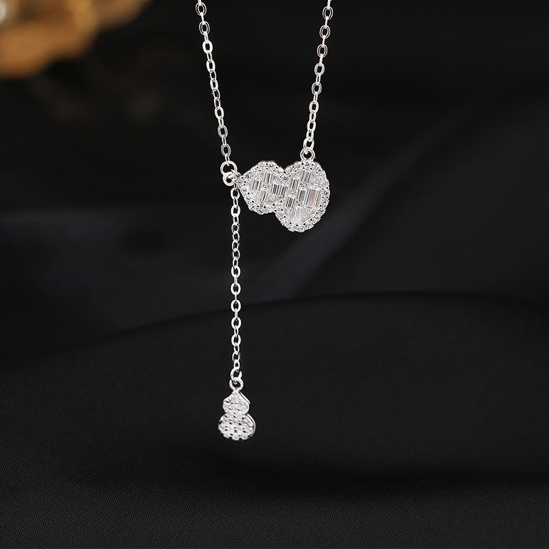 Hurmaava Kaulakoru jokaiseen tilaisuuteen