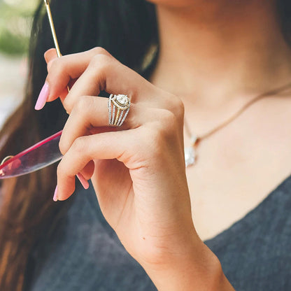 Elegantti Sormus jokaiseen tilaisuuteen