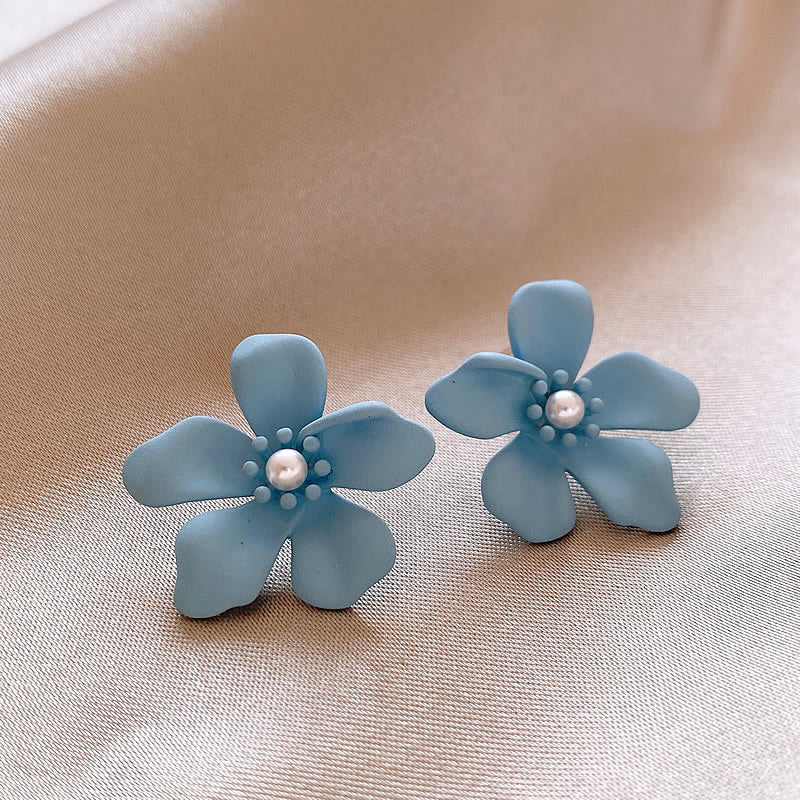 Hurmaava Korvarengas jokaiseen tilaisuuteen