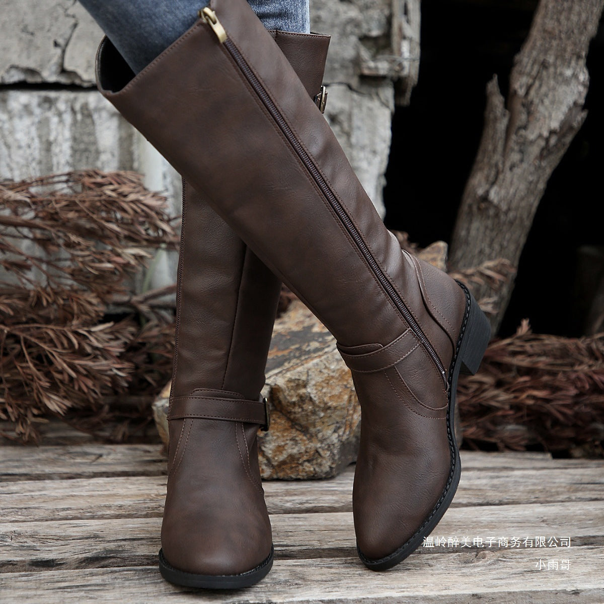 Sulavalinaiset Ortopediset Saappaat Moderniin Tyyliin