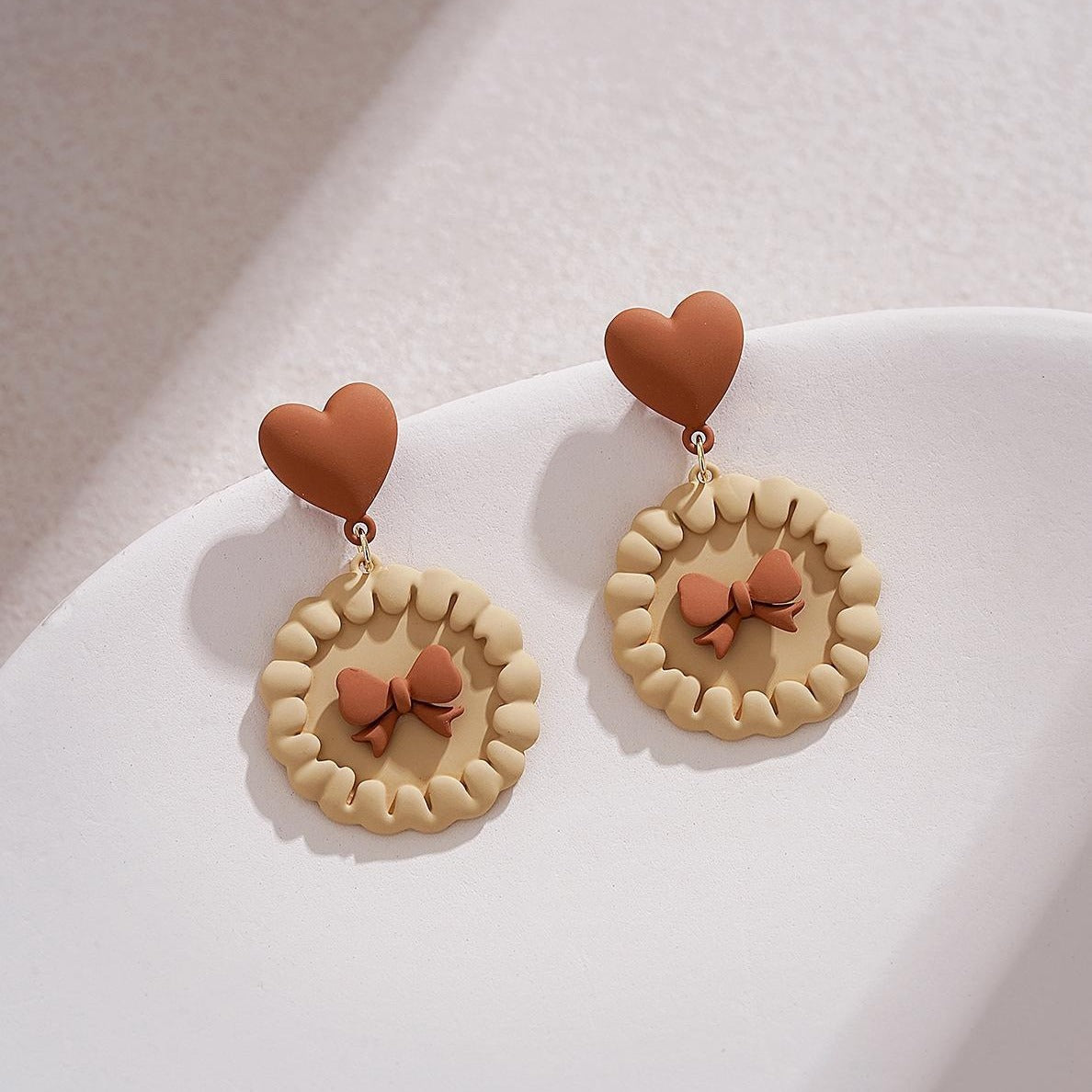 Elegantti Korvarengas jokaiseen tilaisuuteen