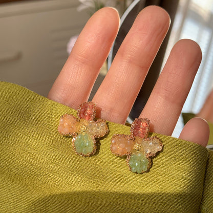 Elegantti Korvarengas jokaiseen tilaisuuteen