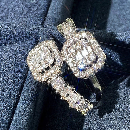 Klassinen Sormus ajattomalla viehätyksellä