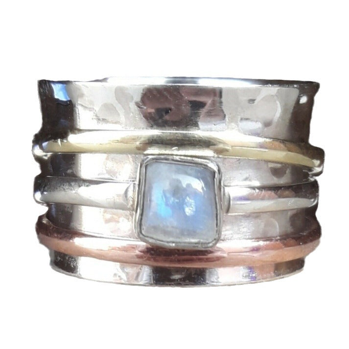 Kaunis Sormus ainutlaatuisella tyylillä