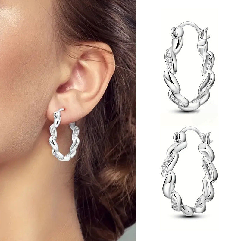 Hurmaava Korvarengas jokaiseen tilaisuuteen