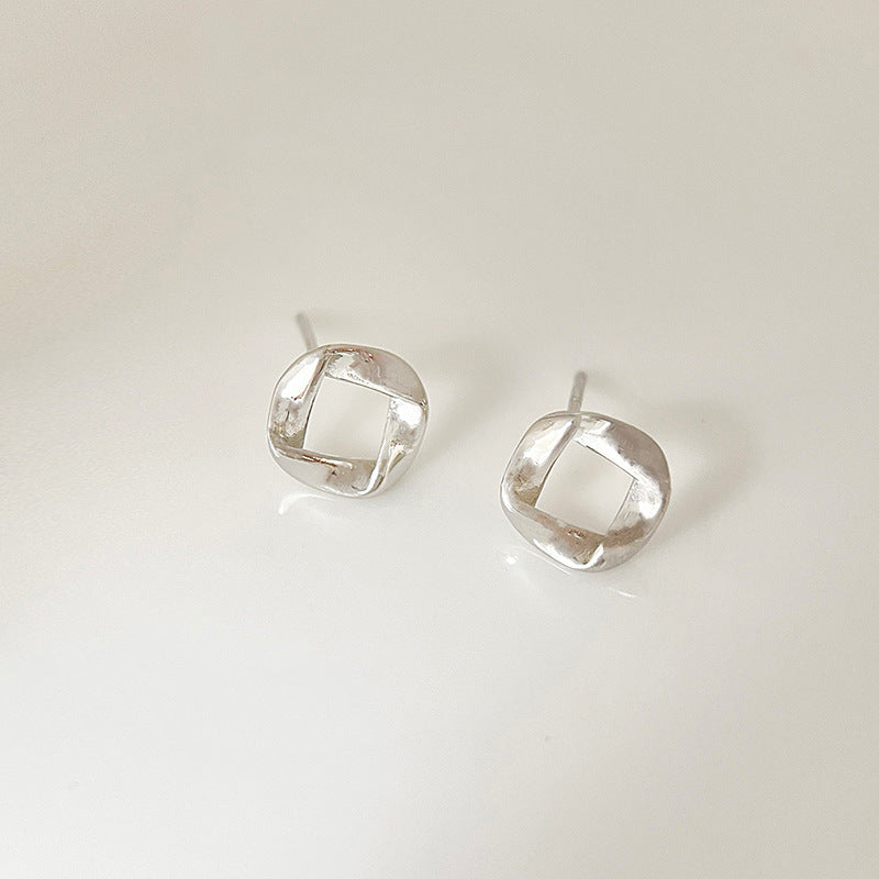 Hurmaava Korvarengas jokaiseen tilaisuuteen