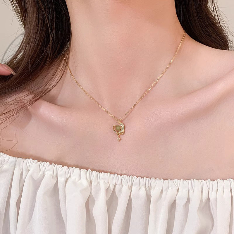 Herkkä käsityö Kaulakoru