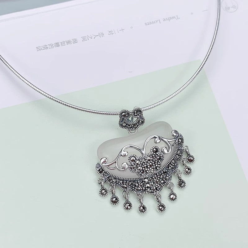 Hurmaava Hopea Kaulakoru jokaiseen tilaisuuteen