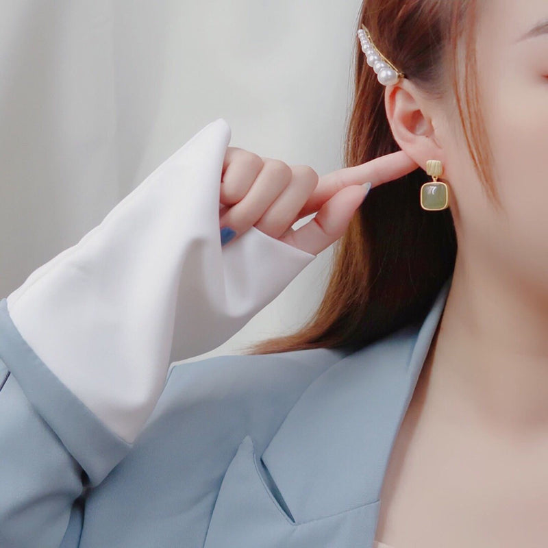 Klassinen Kulta Korvarengas ajattomalla viehätyksellä