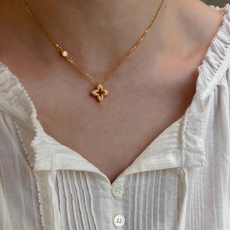 Kaunis Koru ainutlaatuisella tyylillä