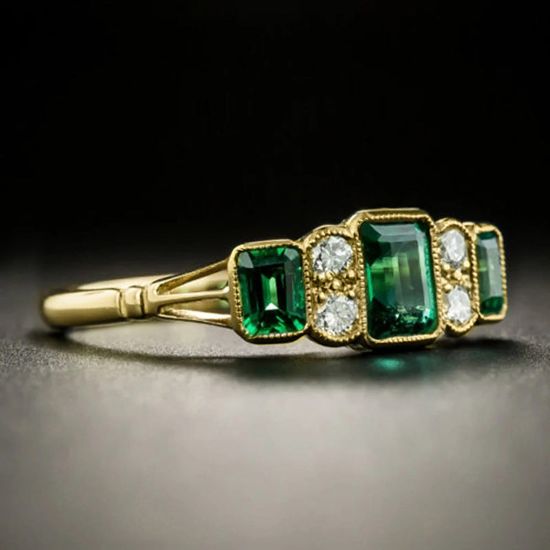 Upea Sormus päivittäiseen käyttöön