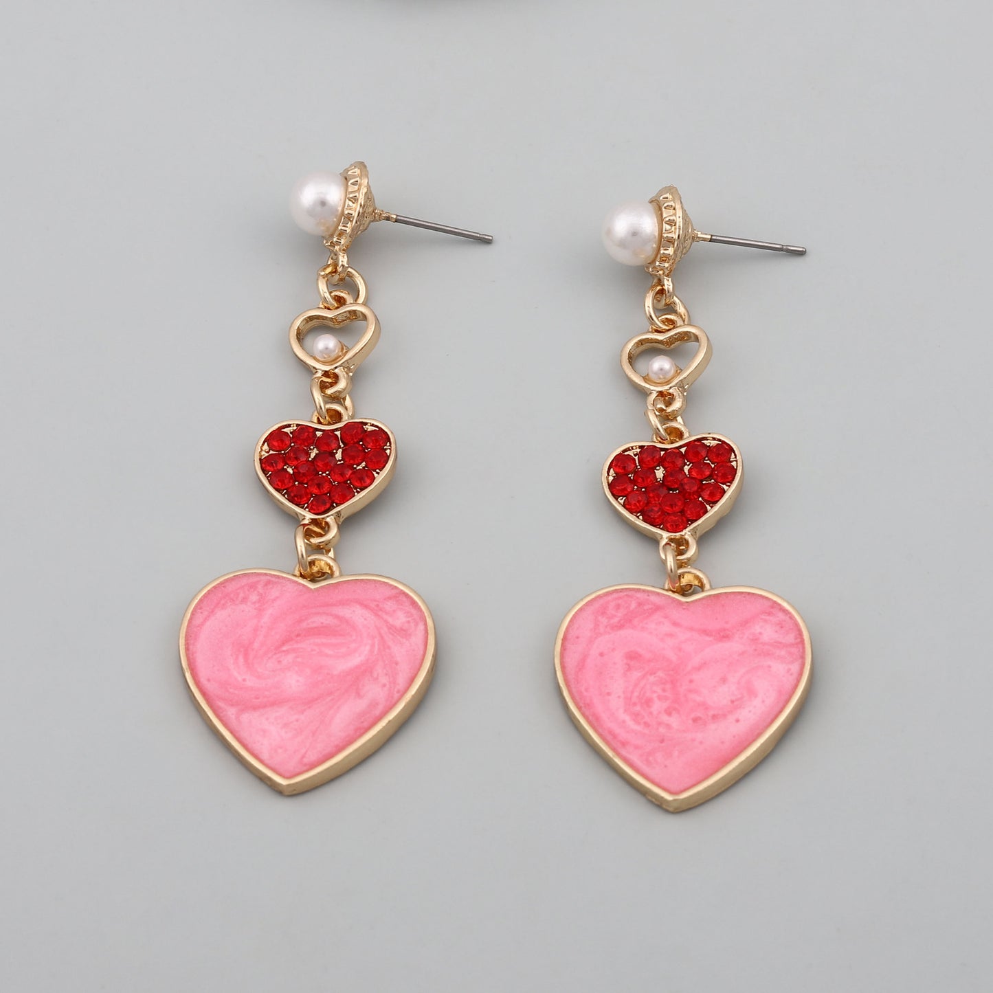 Hurmaava Helmi Korvarengas jokaiseen tilaisuuteen