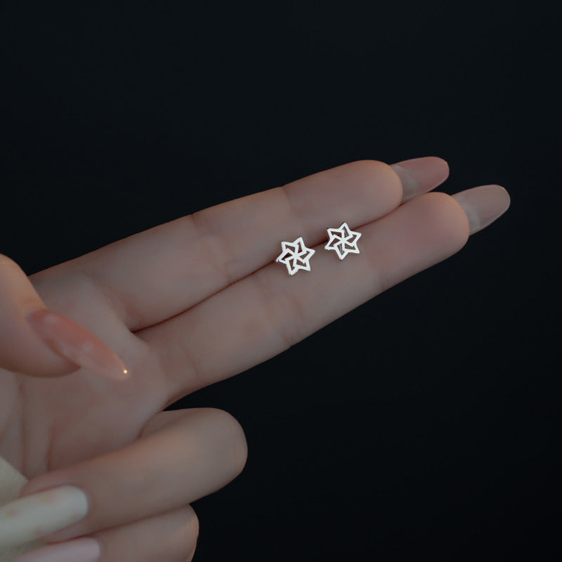 Elegantti Korvarengas jokaiseen tilaisuuteen