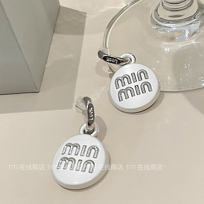 Hurmaava Korvarengas jokaiseen tilaisuuteen