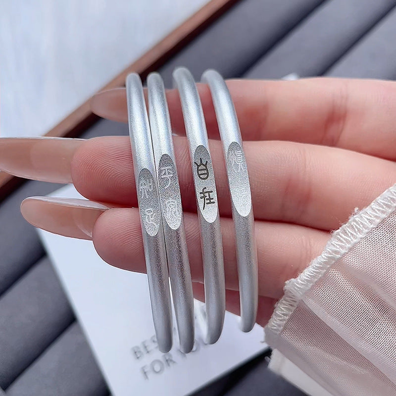 Hurmaava Koru jokaiseen tilaisuuteen