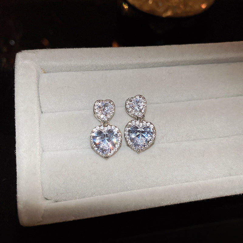 Romanttinen Korvarengas erityisiin hetkiin