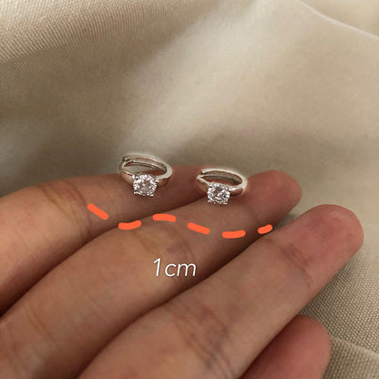 Kaunis Korvarengas ainutlaatuisella tyylillä