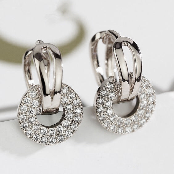 Klassinen Korvarengas ajattomalla viehätyksellä