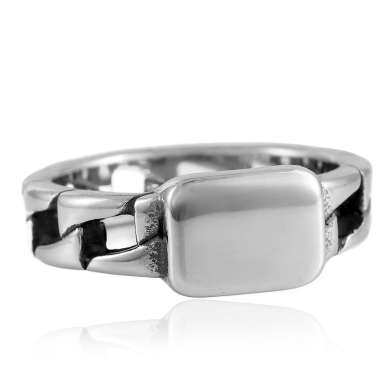 Klassinen Ketju ajattomalla viehätyksellä