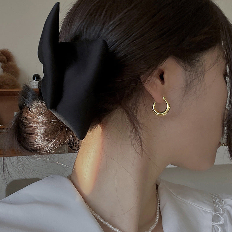 Hurmaava Korvarengas jokaiseen tilaisuuteen