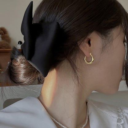 Hurmaava Korvarengas jokaiseen tilaisuuteen