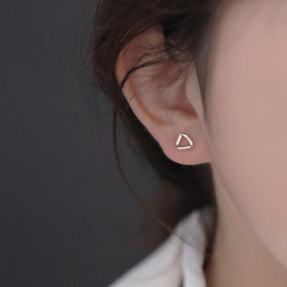 Klassinen Korvarengas ajattomalla viehätyksellä