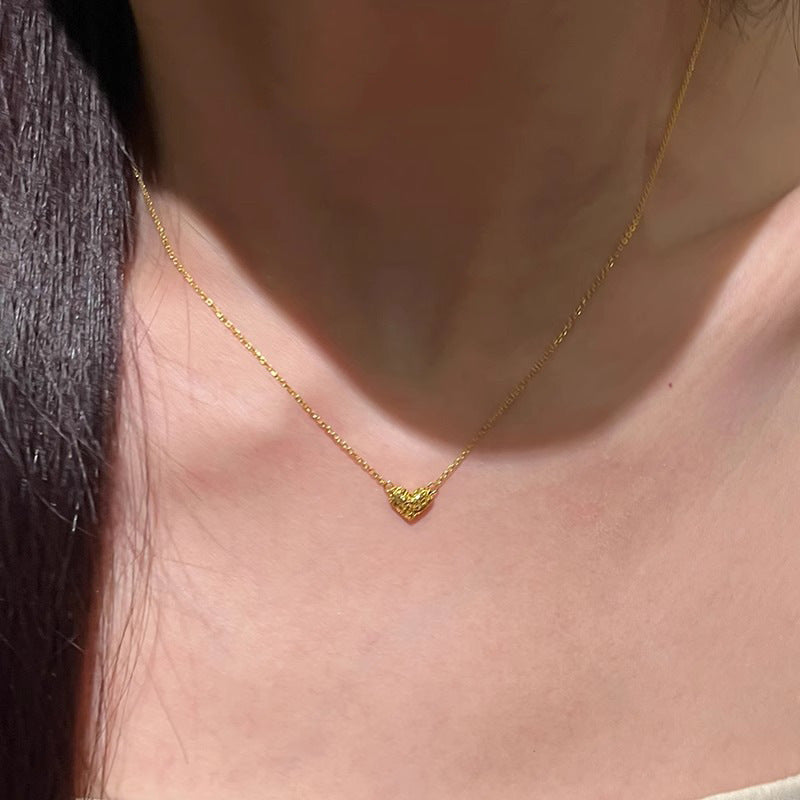 Hurmaava Kaulakoru jokaiseen tilaisuuteen