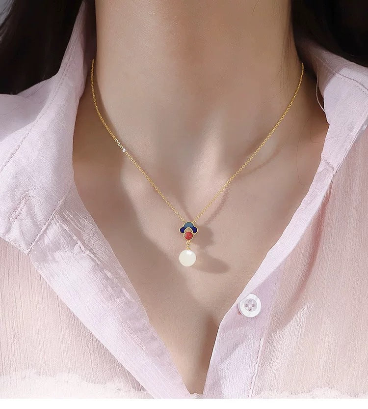 Hurmaava Kaulakoru jokaiseen tilaisuuteen