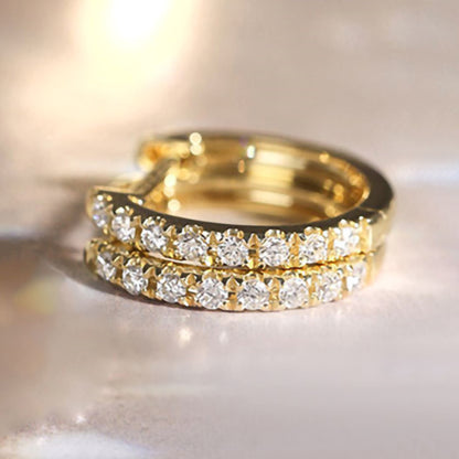 Kaunis Korvarengas ainutlaatuisella tyylillä