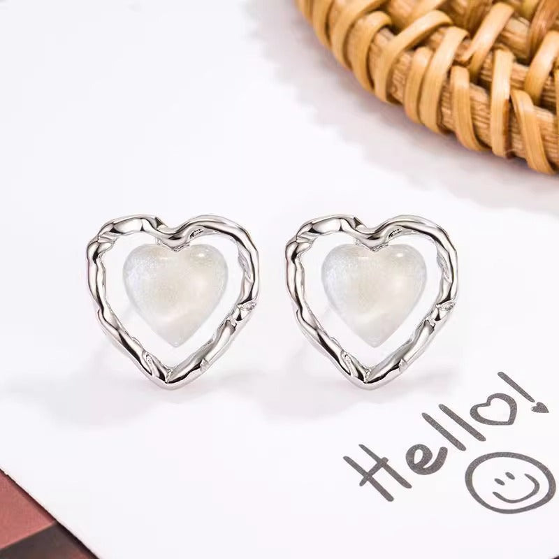 Kaunis Korvarengas ainutlaatuisella tyylillä