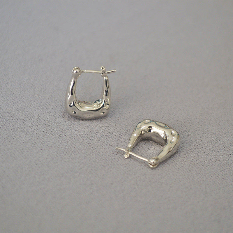 Klassinen Kulta Korvarengas ajattomalla viehätyksellä