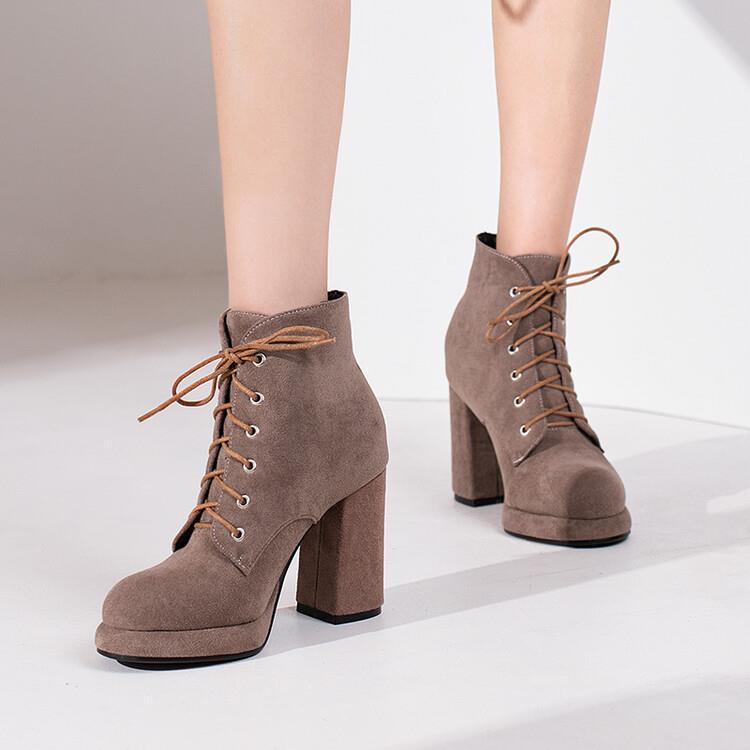 Sulavalinaiset Ortopediset Saappaat Moderniin Tyyliin