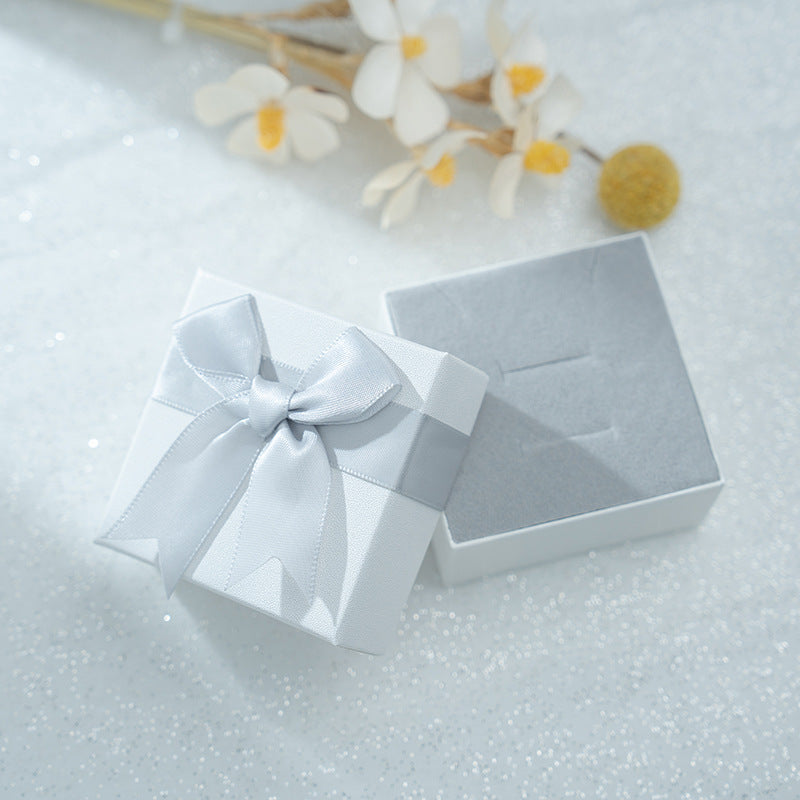 Herkkä käsityö Koru