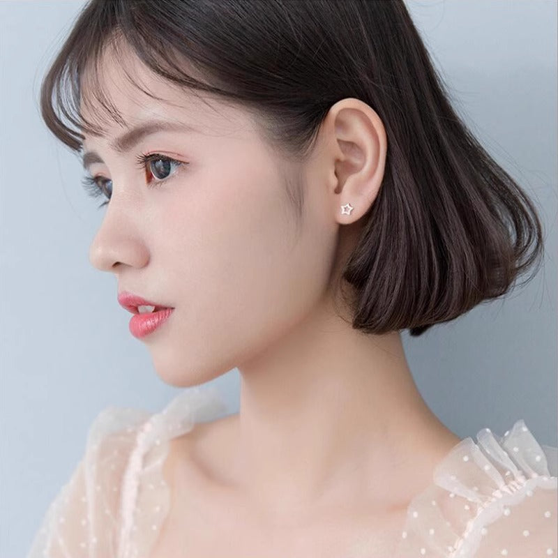 Kaunis Korvarengas ainutlaatuisella tyylillä