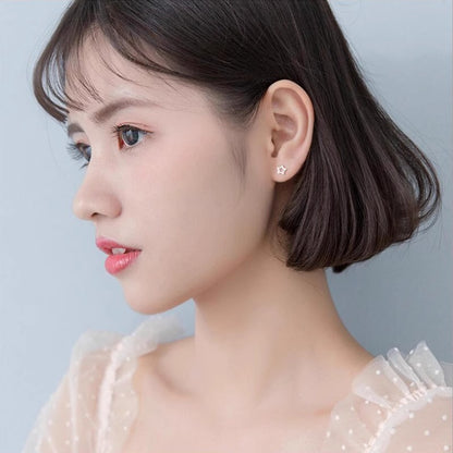 Kaunis Korvarengas ainutlaatuisella tyylillä