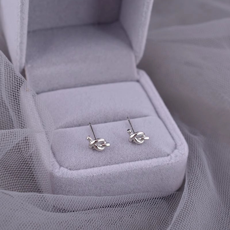 Hurmaava Korvarengas jokaiseen tilaisuuteen