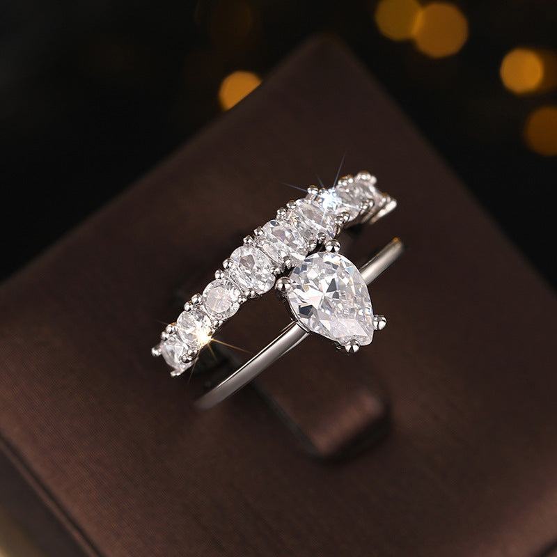 Kaunis Sormus ainutlaatuisella tyylillä